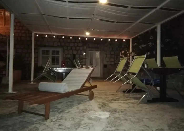 Apartmani Stones Sutivan I
